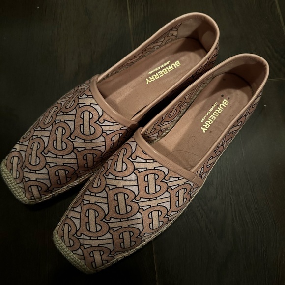Authentic Burberry Espadrilles - Picture 2 of 5